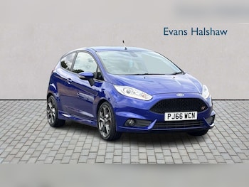 Used Ford Fiesta 2016 for sale - 79415185: Photo