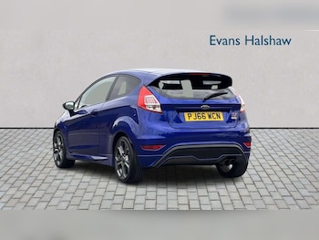 Used Ford Fiesta 2016 for sale - 79415185: Photo