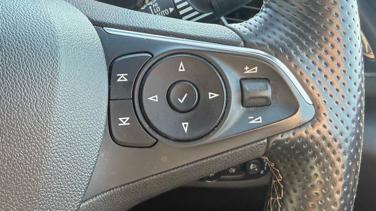 Used Vauxhall Insignia 2018 for sale - 77960838: Photo 11