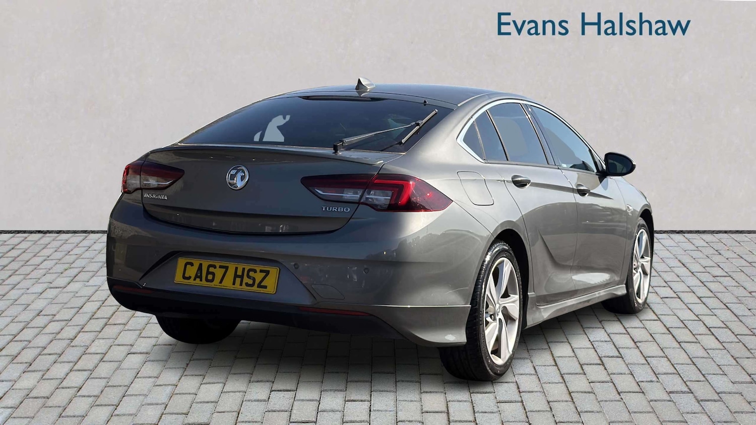 Used Vauxhall Insignia 2018 for sale - 77960838: Photo 2