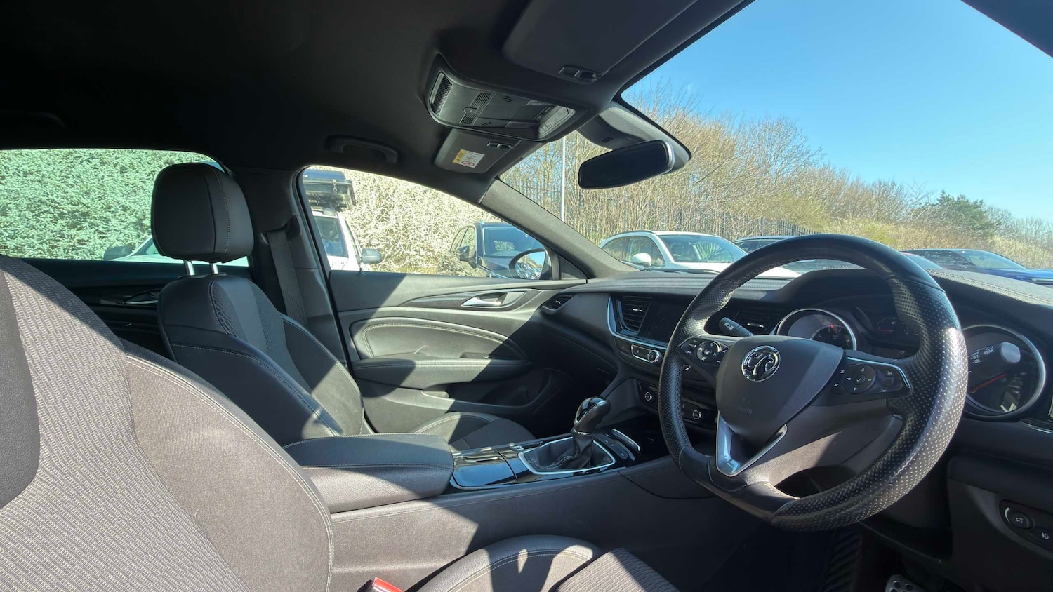 Used Vauxhall Insignia 2018 for sale - 77960838: Photo 3