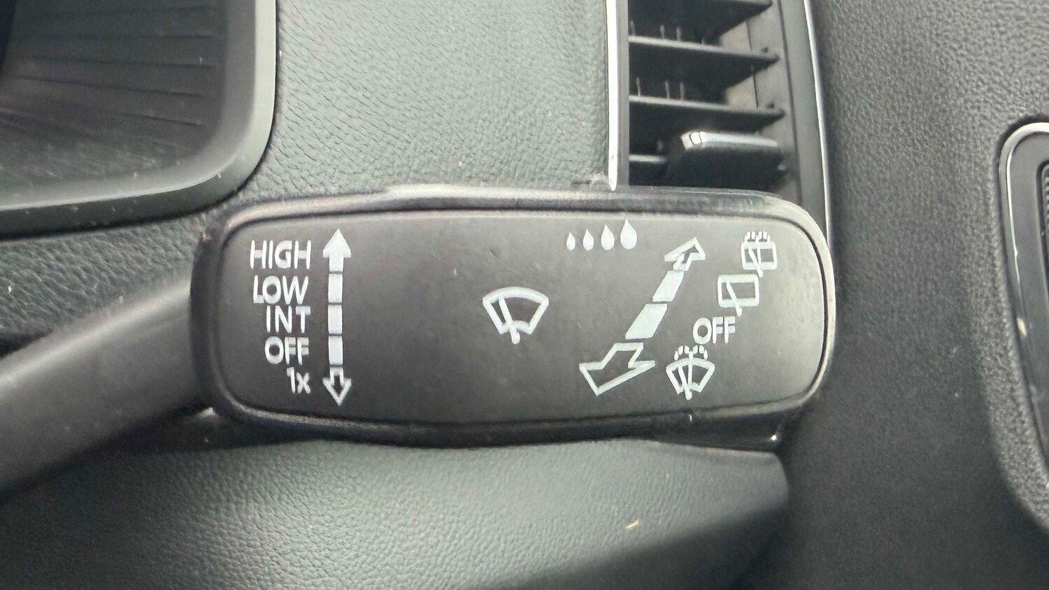 Used Skoda Karoq 2023 for sale - 77857853: Photo 20