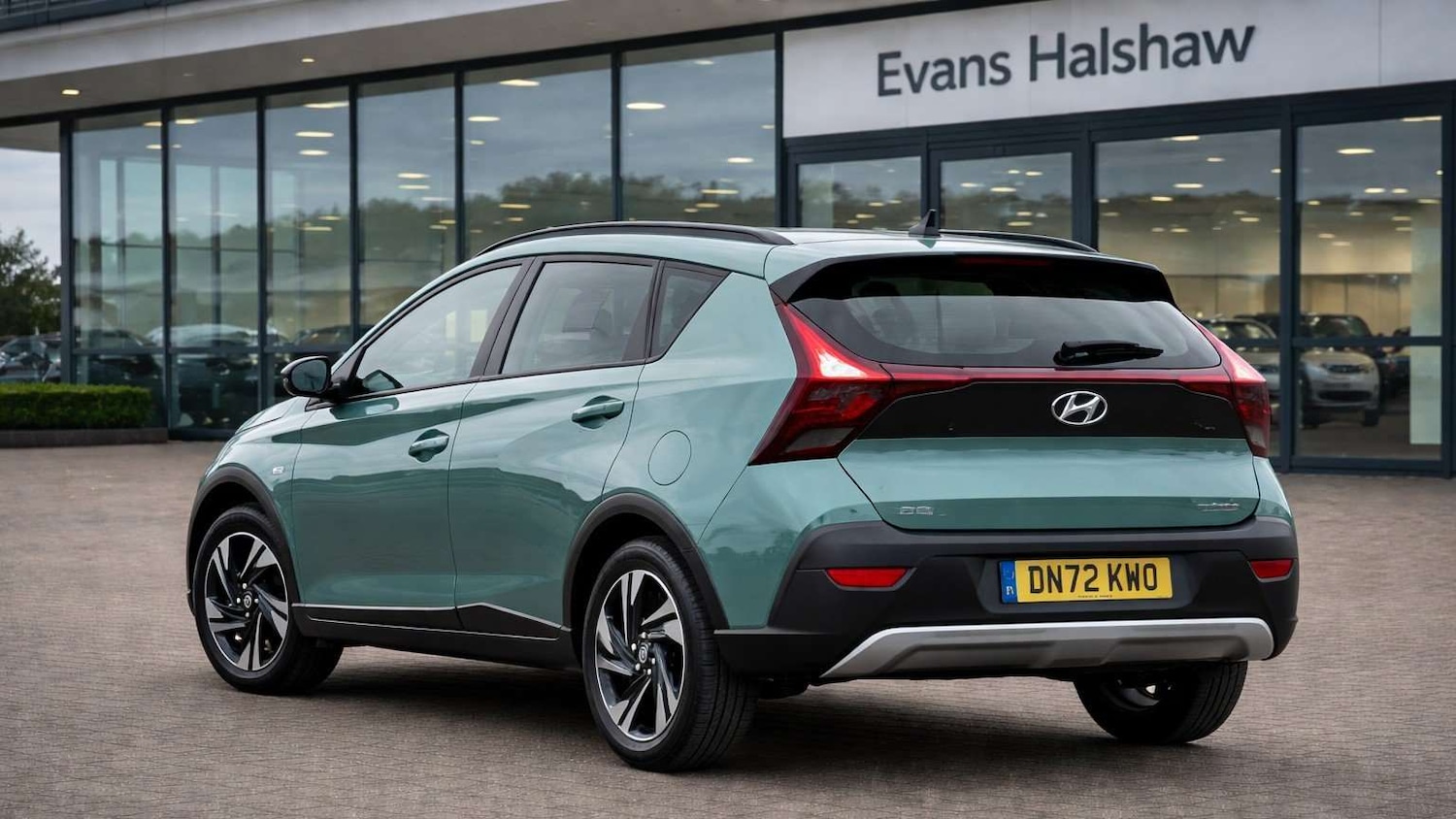 Used Hyundai BAYON 2022 for sale - 77913975: Photo 2