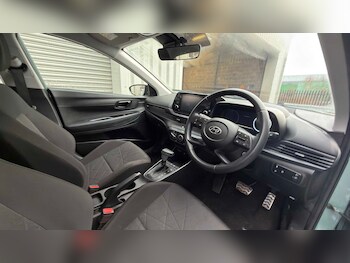 Used Hyundai BAYON 2022 for sale - 77913975: Photo