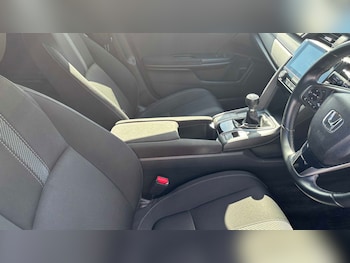Used Honda Civic 2017 for sale - 79096156: Photo