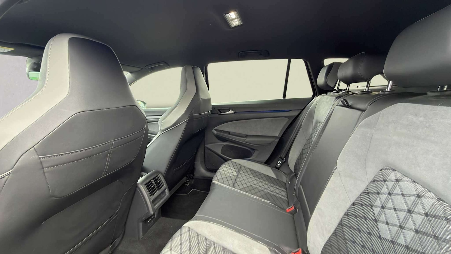 Used Volkswagen Golf 2020 for sale - 78137571: Photo 9