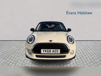 Used MINI Hatch 2018 for sale - 79702376: Photo