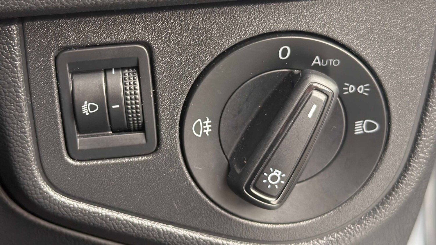 Used Volkswagen Polo 2023 for sale - 77858131: Photo 17