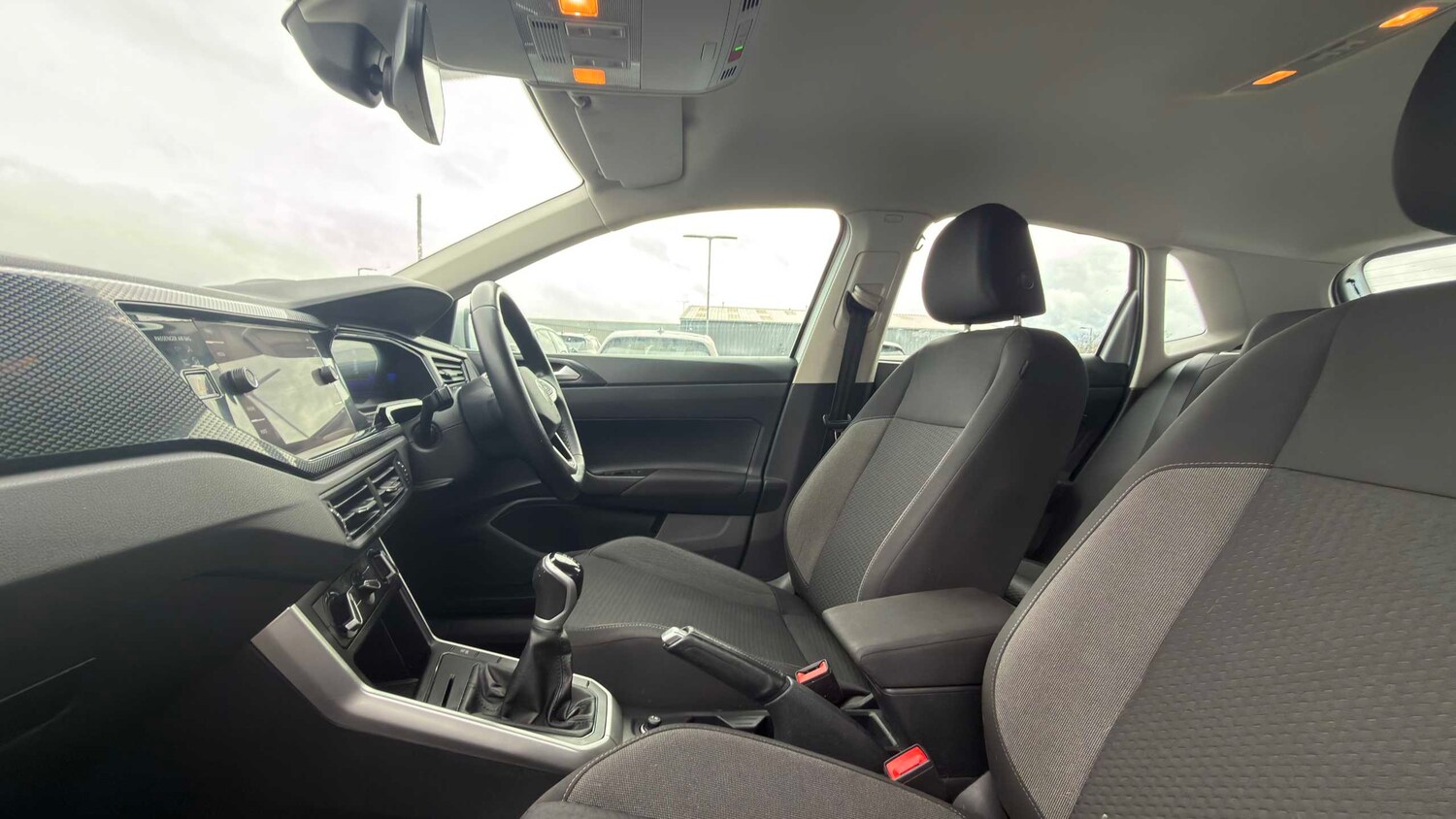 Used Volkswagen Polo 2023 for sale - 77858131: Photo 8