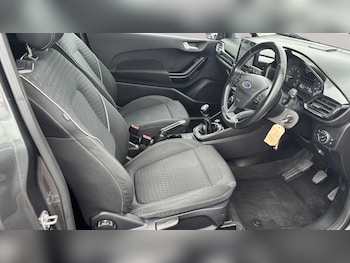 Used Ford Fiesta 2017 for sale - 79391048: Photo