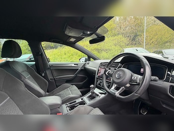Used Volkswagen Golf 2017 for sale - 78451781: Photo