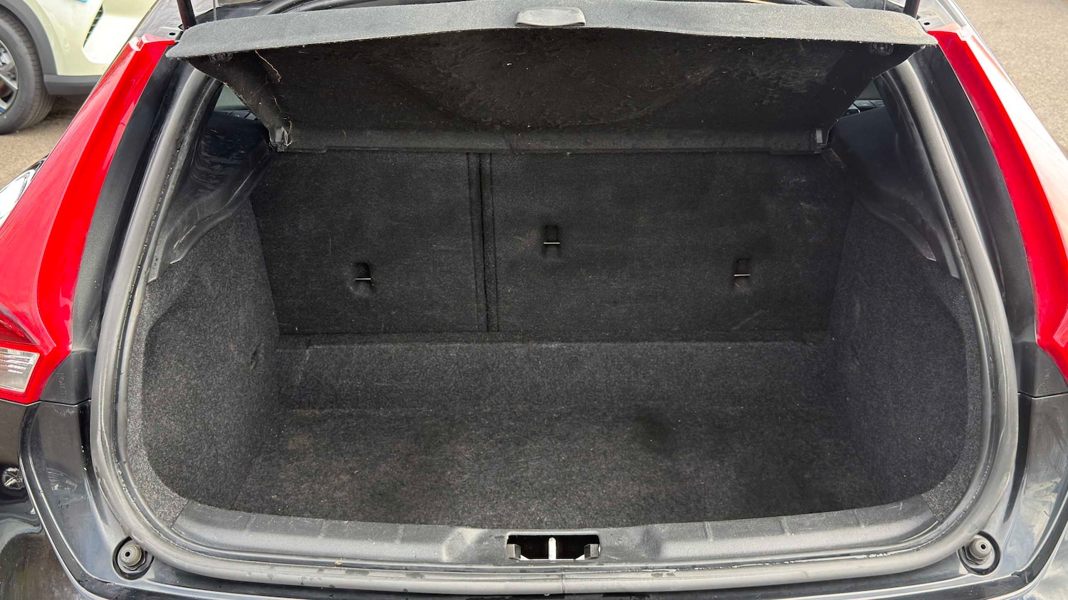 Used Volvo V40 2018 for sale - 78037449: Photo 10