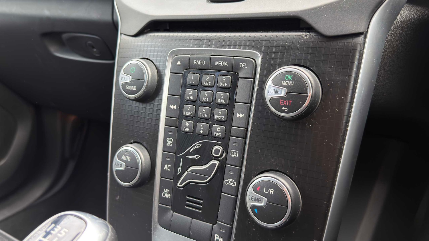 Used Volvo V40 2018 for sale - 78037449: Photo 14