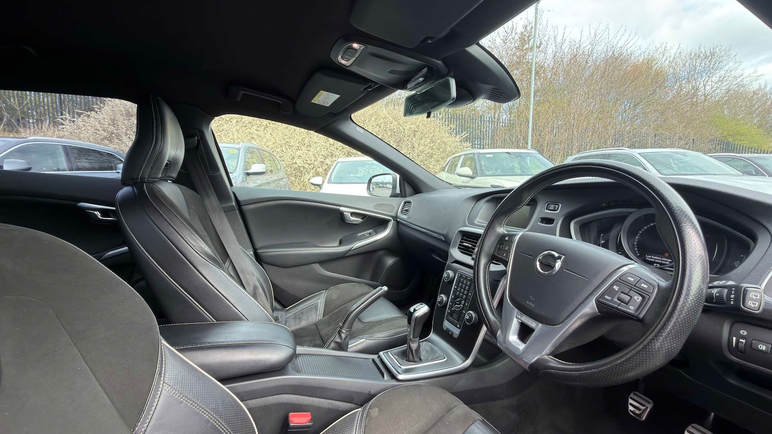 Used Volvo V40 2018 for sale - 78037449: Photo 3