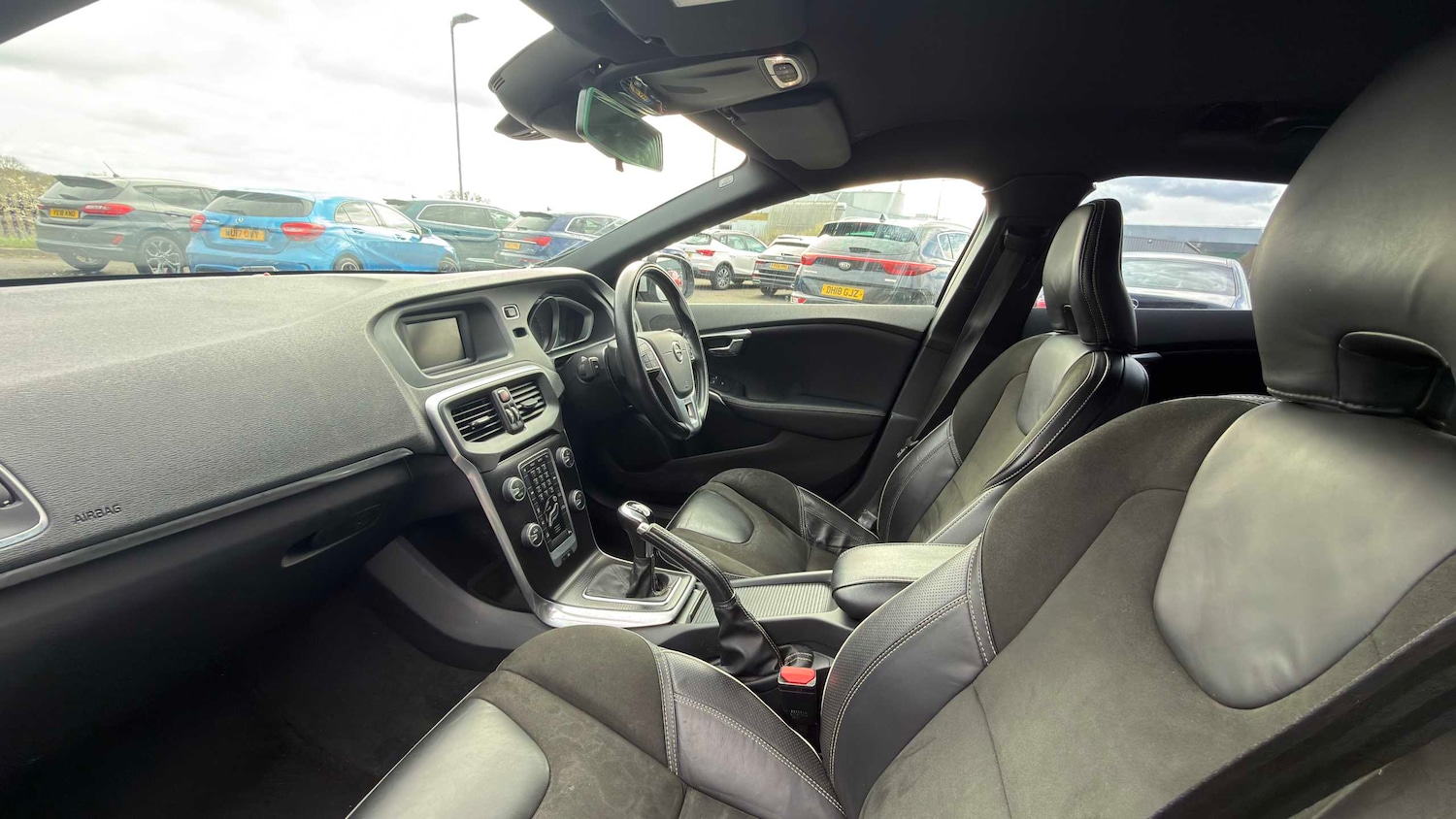 Used Volvo V40 2018 for sale - 78037449: Photo 8