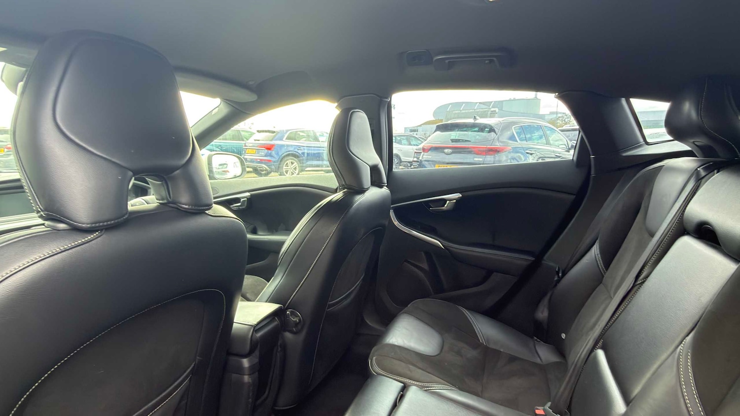 Used Volvo V40 2018 for sale - 78037449: Photo 9