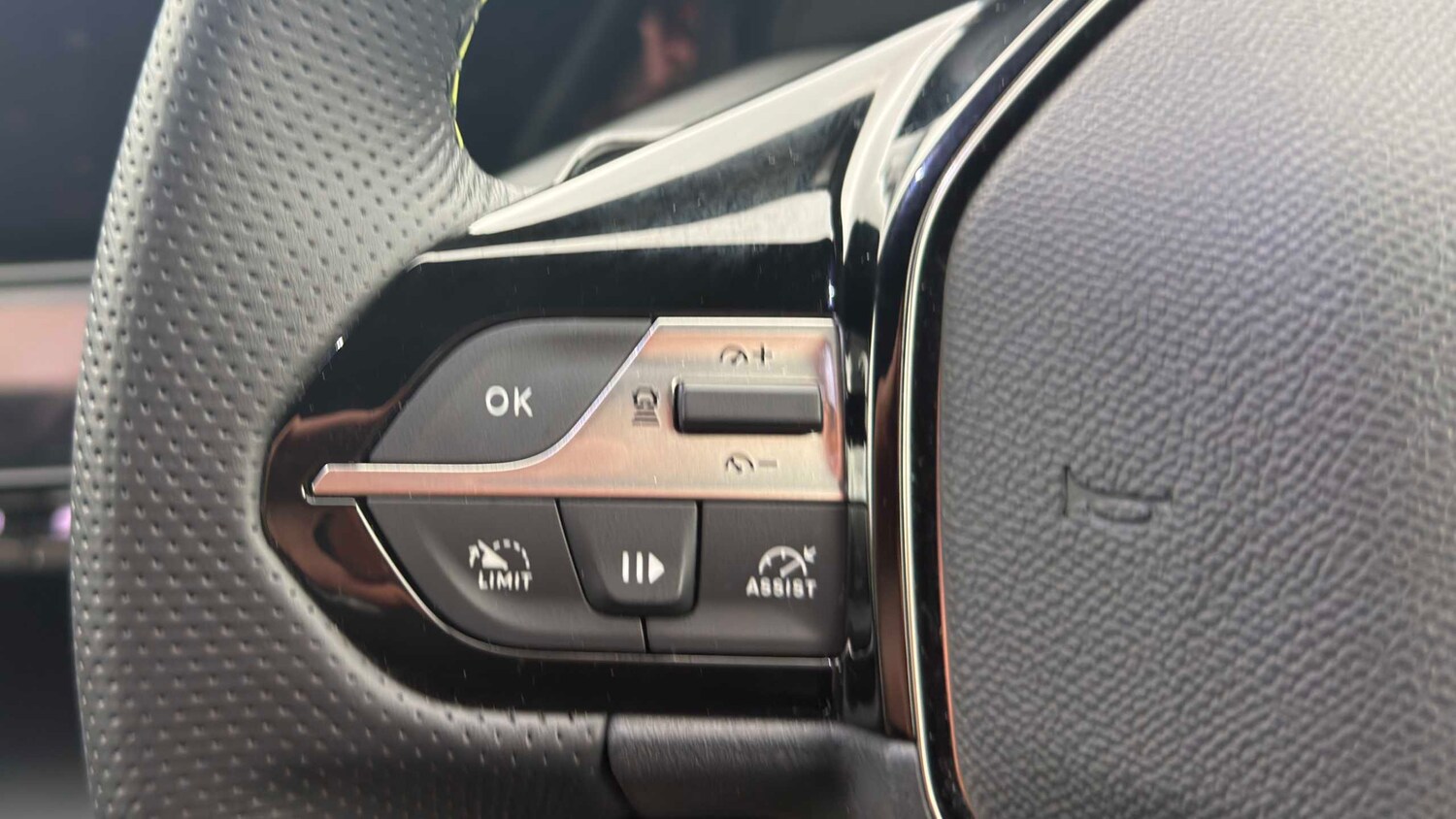 Used Peugeot 408 2024 for sale - 77858452: Photo 15