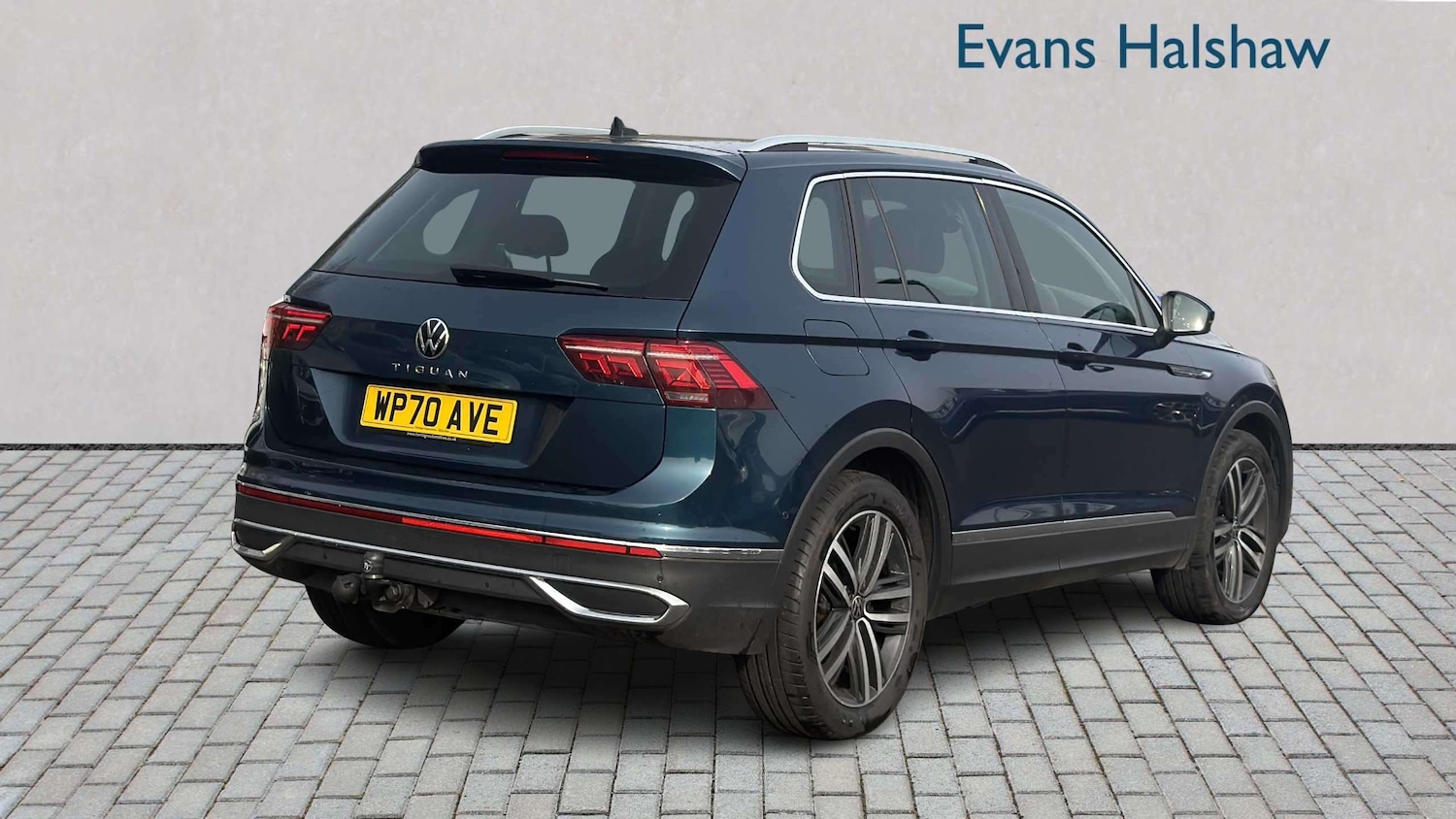 Used Volkswagen Tiguan 2021 for sale - 77972977: Photo 2