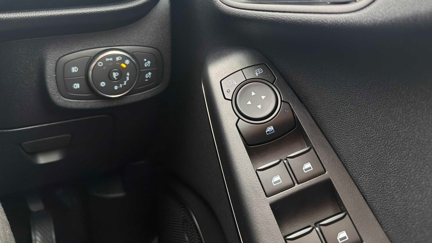 Used Ford Fiesta for sale - 77860717: Photo 21