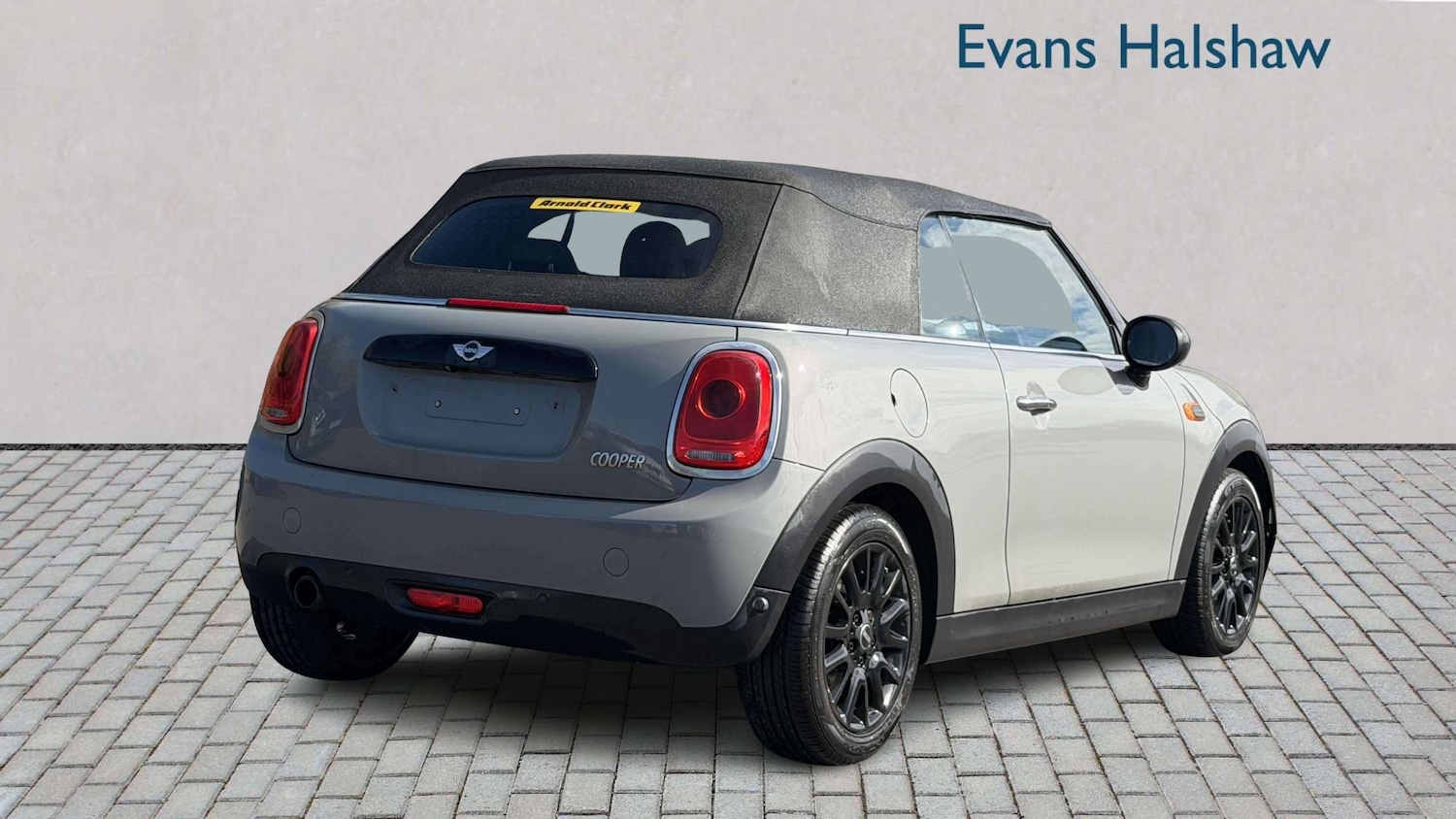 Used MINI Convertible 2017 for sale - 78090049: Photo 2