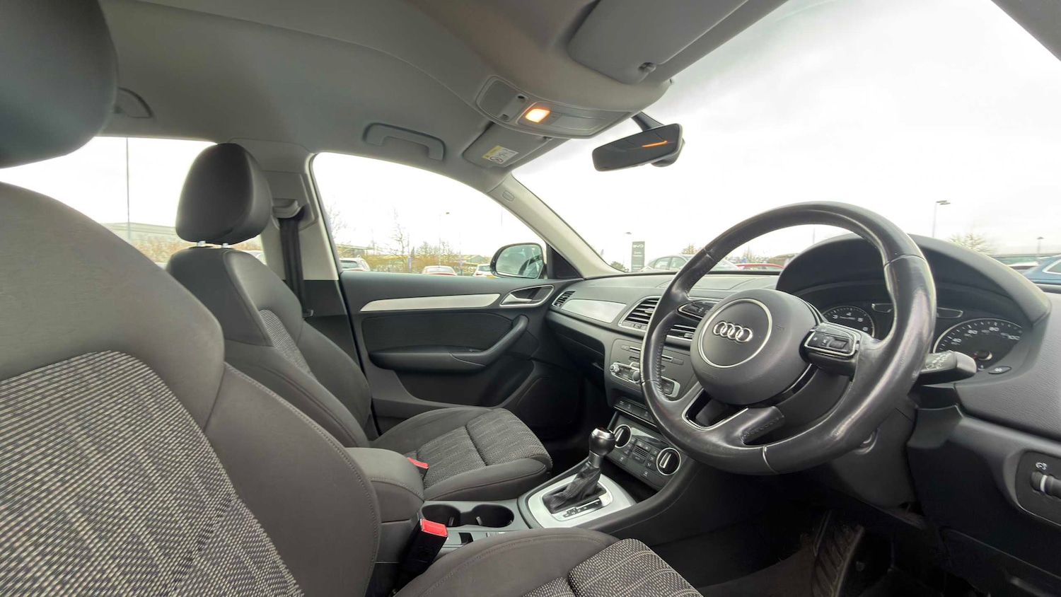 Used Audi Q3 2018 for sale - 77858066: Photo 3