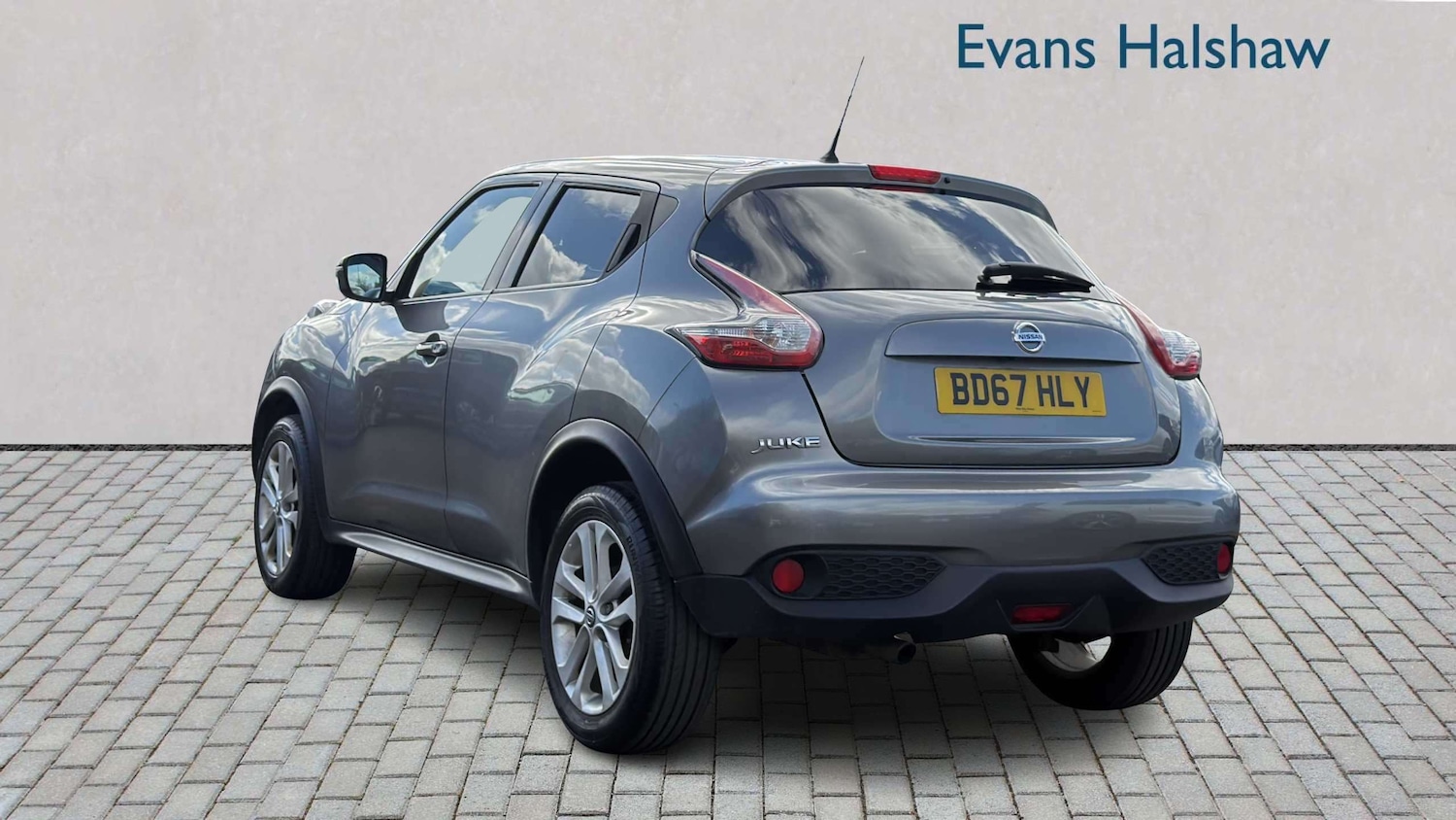 Used Nissan Juke 2017 for sale - 78119196: Photo 2