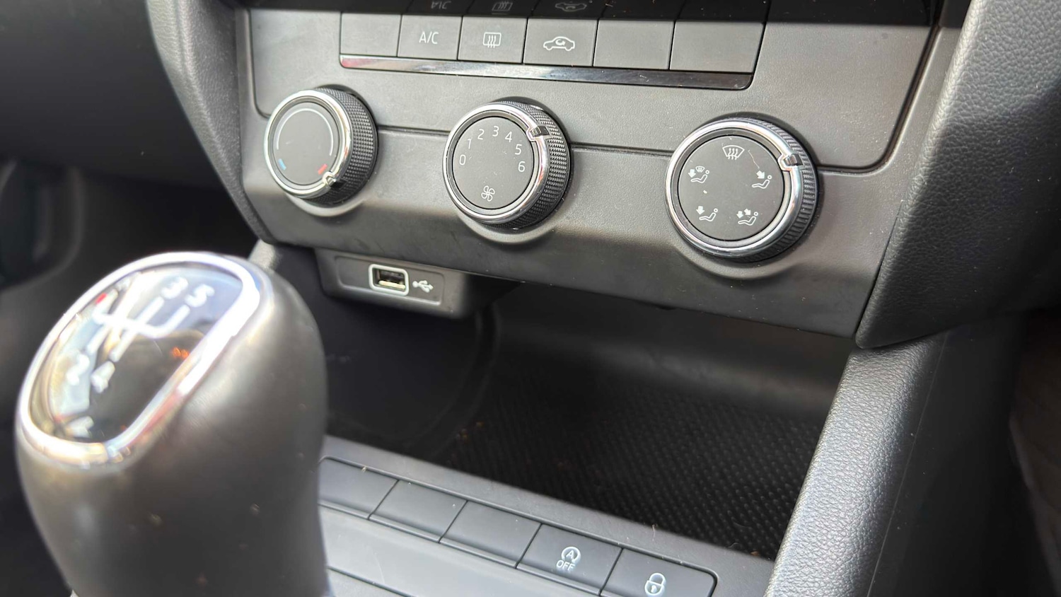 Used Skoda Octavia 2019 for sale - 77858393: Photo 13