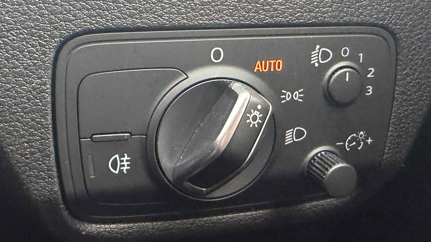 Used Audi Q2 for sale - 78052240: Photo 19