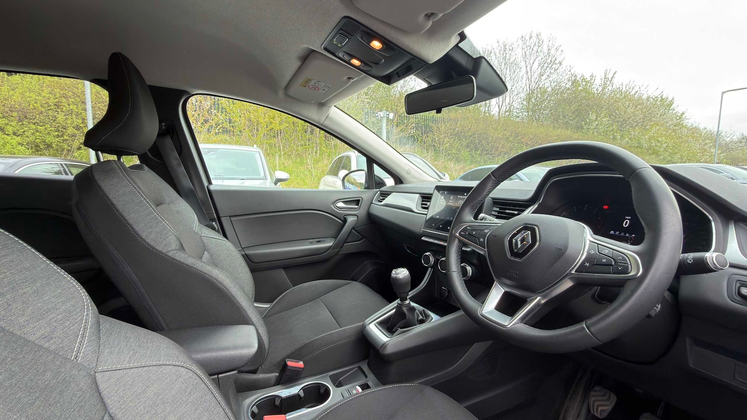 Used Renault Captur 2021 for sale - 78188135: Photo 3