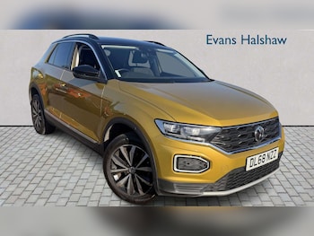 Used Volkswagen T-Roc 2019 for sale - 78378578: Photo