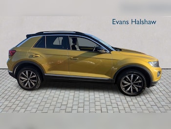 Used Volkswagen T-Roc 2019 for sale - 78378578: Photo