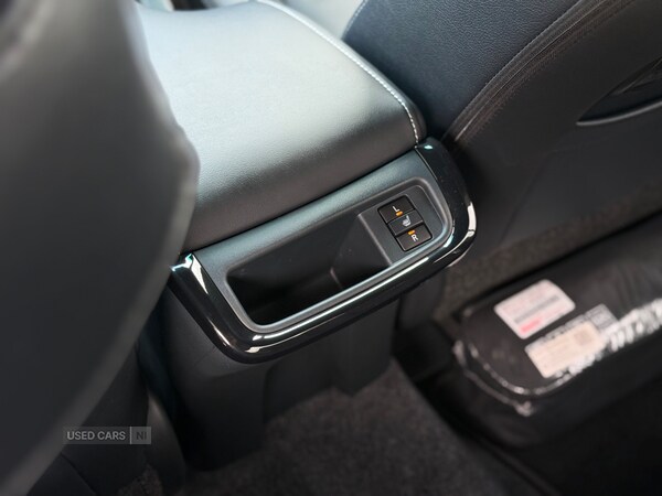 Used Toyota Hilux 2025 for sale - 76562619: Photo 15