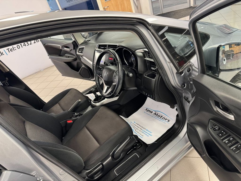 Used Honda Jazz 2017 for sale - 76303622: Photo 12