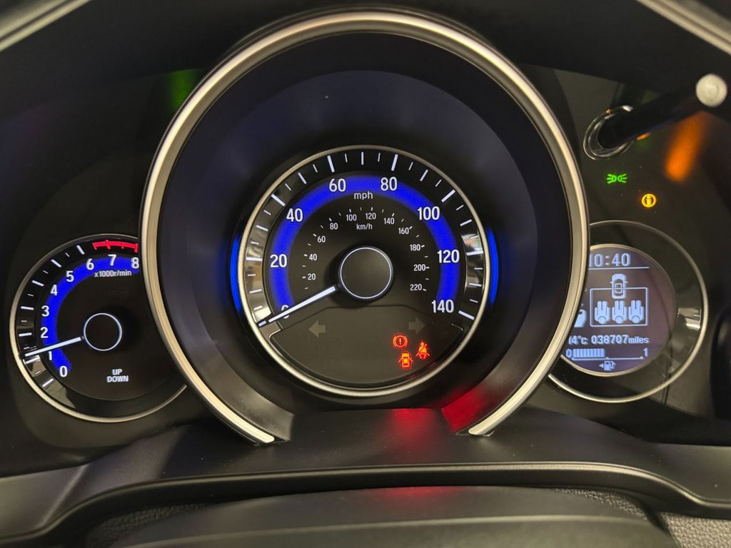 Used Honda Jazz 2017 for sale - 76303622: Photo 14