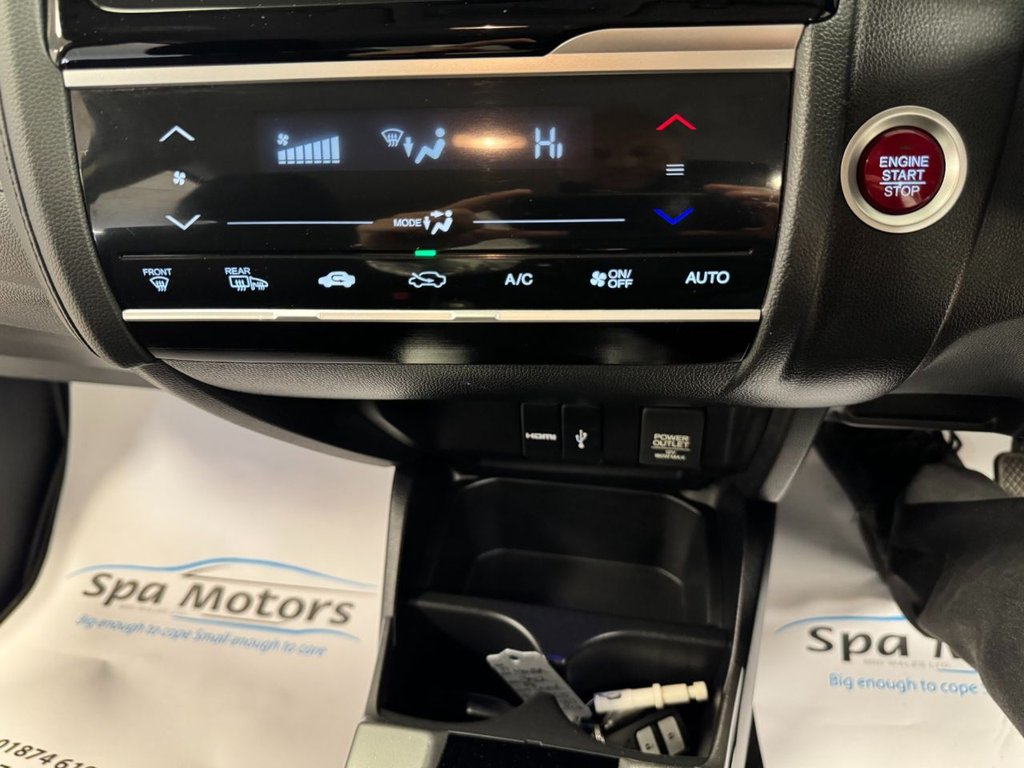 Used Honda Jazz 2017 for sale - 76303622: Photo 18