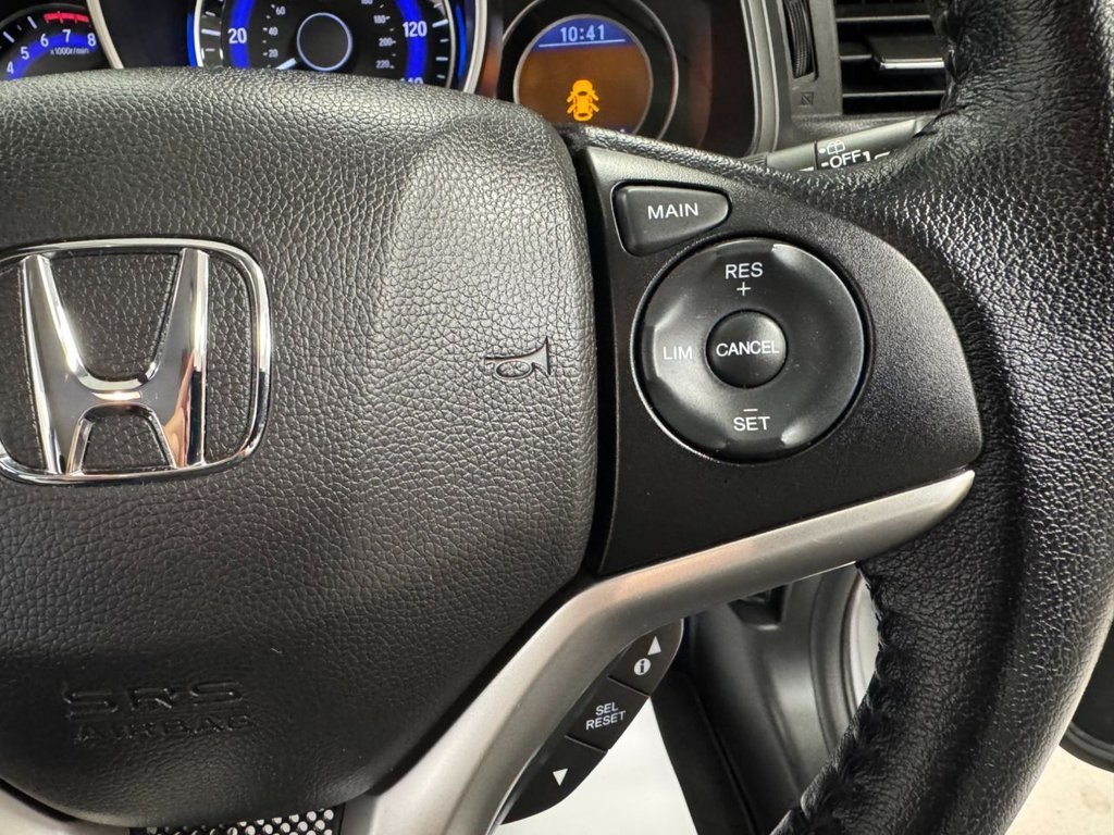 Used Honda Jazz 2017 for sale - 76303622: Photo 22