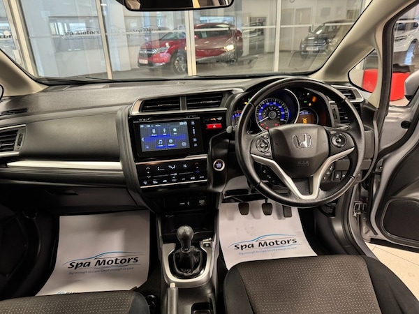 Used Honda Jazz 2017 for sale - 76303622: Photo 32