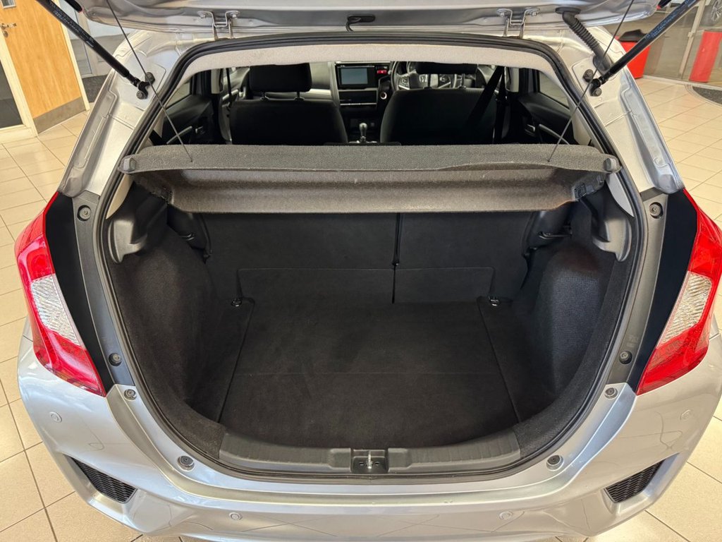 Used Honda Jazz 2017 for sale - 76303622: Photo 7