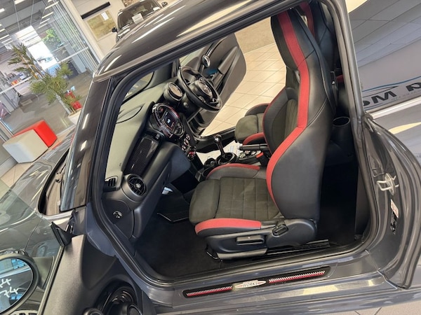 Used MINI Hatch 2018 for sale - 75111099: Photo 26