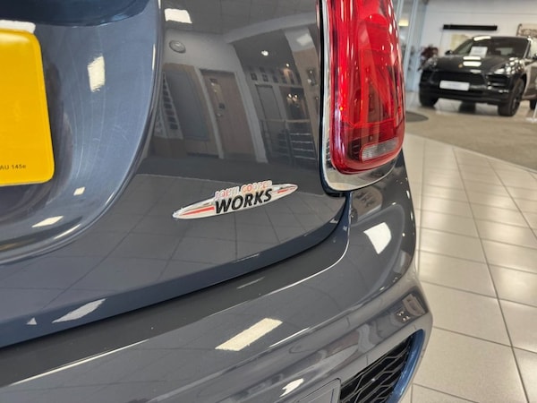 Used MINI Hatch 2018 for sale - 75111099: Photo 8