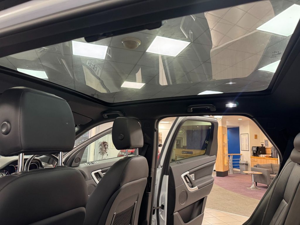 Used Land Rover Discovery Sport 2018 for sale - 76469877: Photo 31