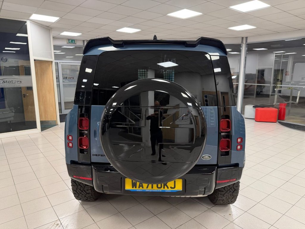 Used Land Rover Defender 2021 for sale - 77507049: Photo 6