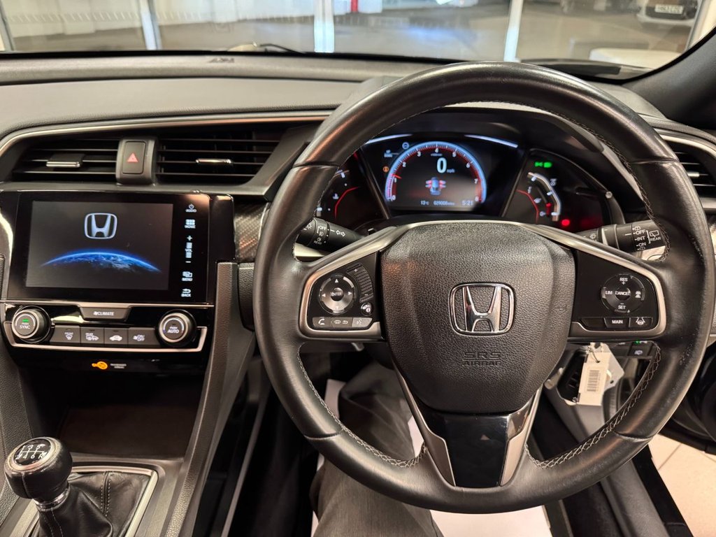 Used Honda Civic 2018 for sale - 76962202: Photo 14