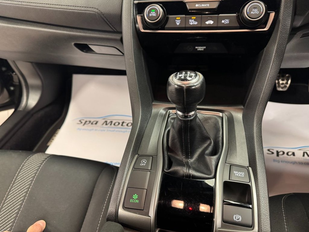 Used Honda Civic 2018 for sale - 76962202: Photo 18