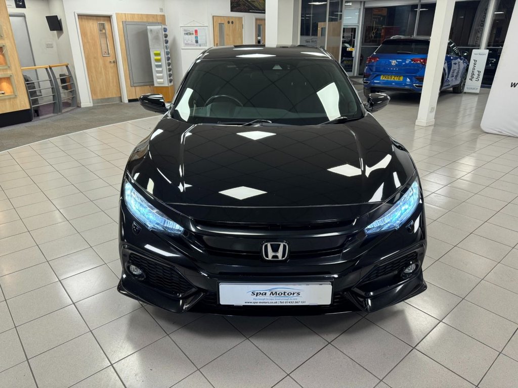 Used Honda Civic 2018 for sale - 76962202: Photo 2