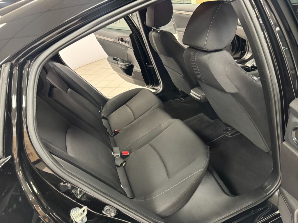 Used Honda Civic 2018 for sale - 76962202: Photo 23