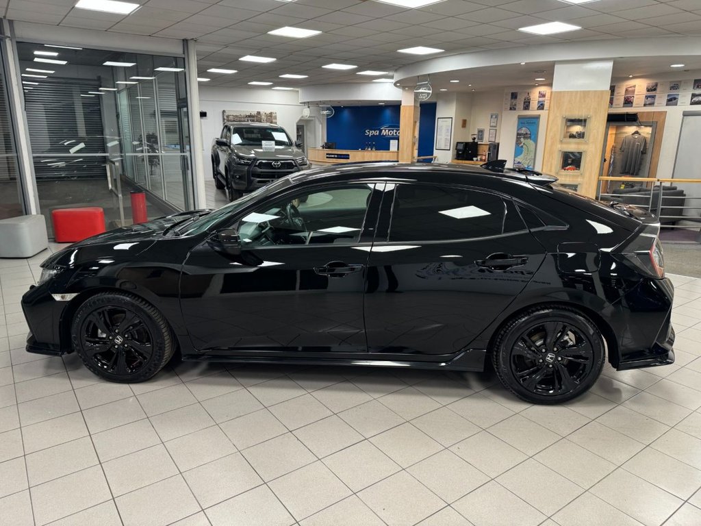 Used Honda Civic 2018 for sale - 76962202: Photo 4