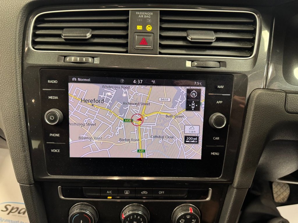 Used Volkswagen Golf 2018 for sale - 76642556: Photo 17