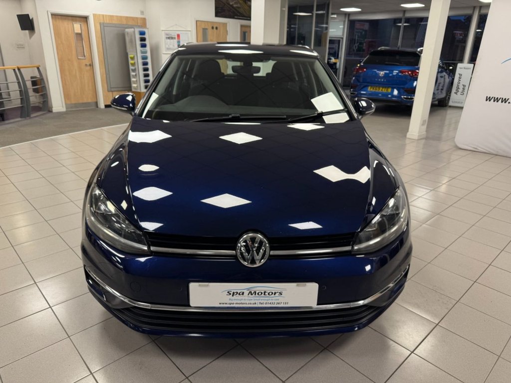 Used Volkswagen Golf 2018 for sale - 76642556: Photo 2