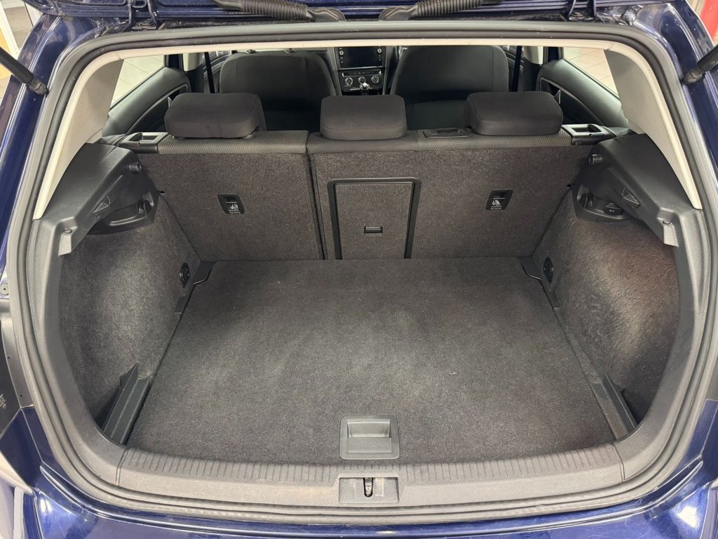 Used Volkswagen Golf 2018 for sale - 76642556: Photo 7